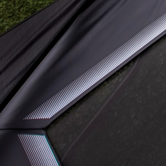 BERG Favorit InGround maasisene batuut turvavõrguga aias